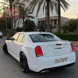 كرايسلر 300